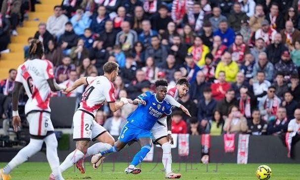 皇马34岁战神索要贝尔级顶薪 佛爷:你得降薪20% 皇马34岁战神索要贝尔级顶薪 佛爷:你得降薪20%